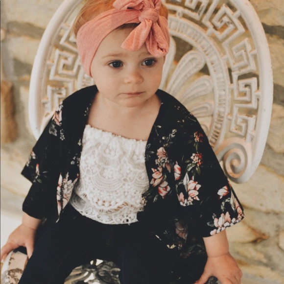 Black floral kimono with fringe - Picture 5 of 5